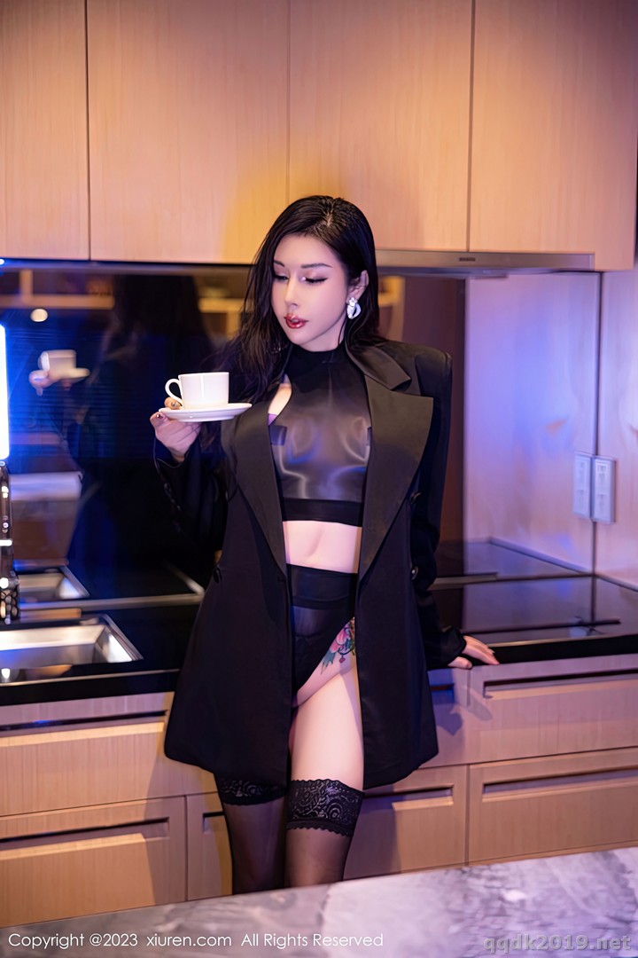 XIUREN-No.6143-Tian-Bing-Bing-001.jpg