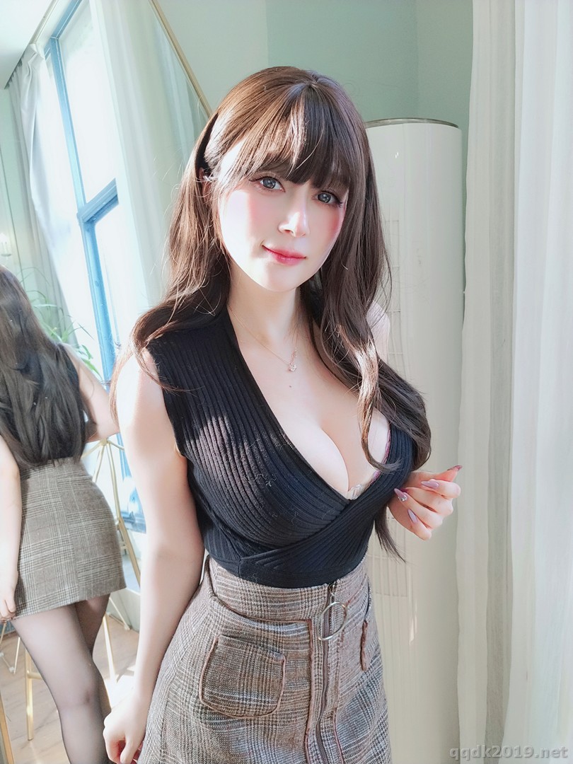 Cosplay-Silver-81-Fantia-March-2024-Member-Collection-27th-Issue-082.jpg