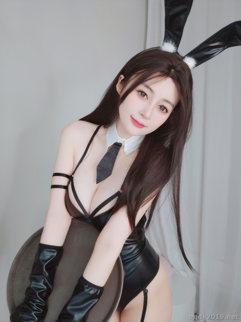Cosplay-Silver-81-Fantia-March-2024-Member-Collection-27th-Issue-207.jpg