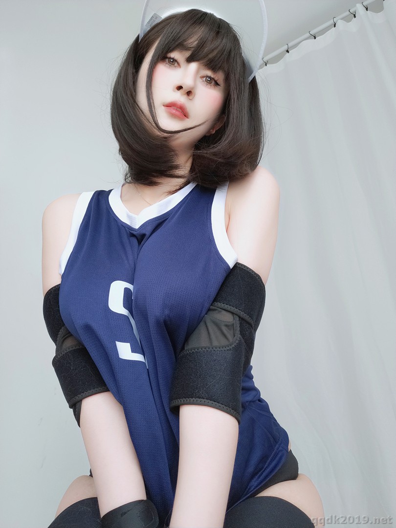 白银81 Fantia 2024年05月 巨乳选手 图集 56