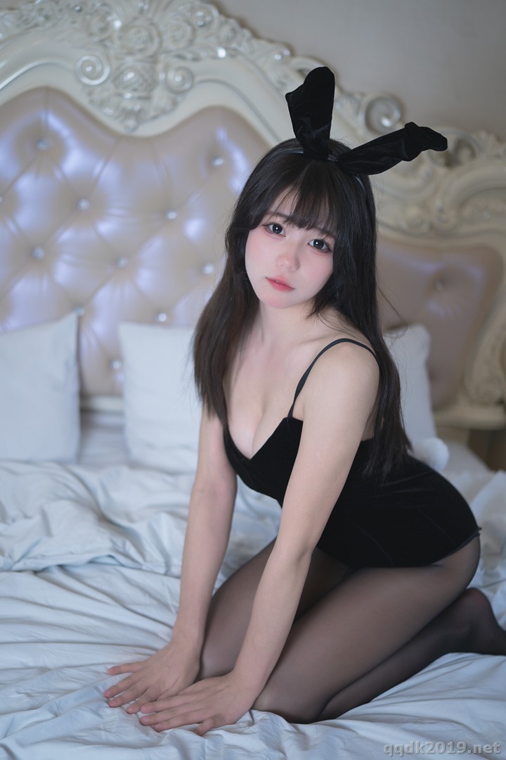 黏黏团子兔 Night兔女郎 图集 04