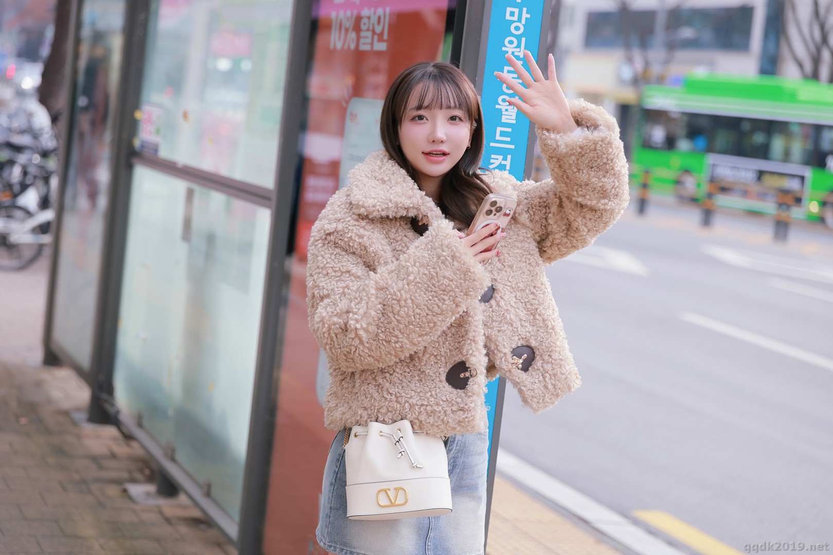 Son Ye Eun (손예은) 2025 X Mas Offline 图集 09