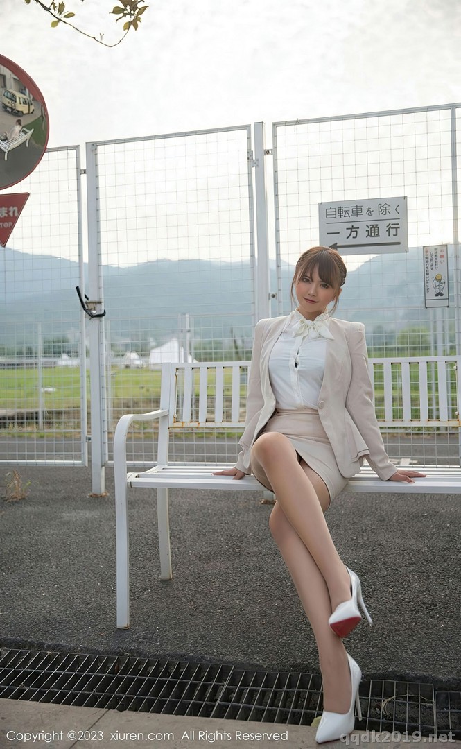 XIUREN No.6383 张思允Nice 图集 02