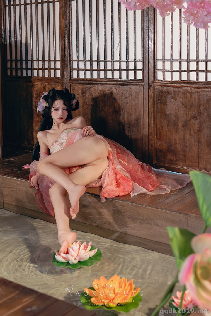黏黏团子兔 八月订阅『醉倒荷塘边』& 游园惊梦 图集 12