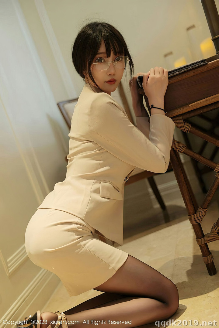 XIUREN-No.6428-yue-er-yue-er-009.jpg