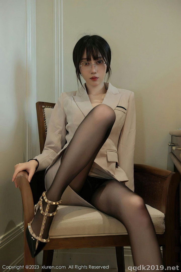 XIUREN-No.6428-yue-er-yue-er-017.jpg
