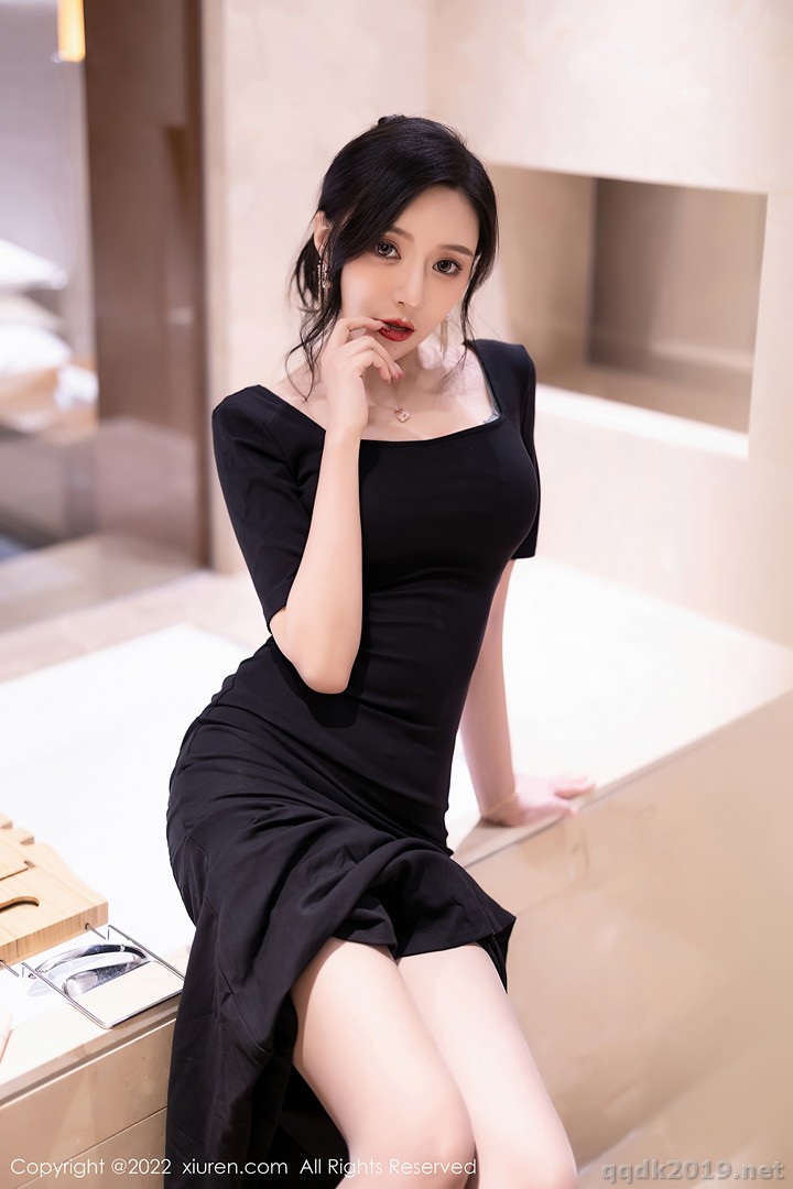 XIUREN-No.5187-Yanni-Wang-Xin-Yao-014.jpg