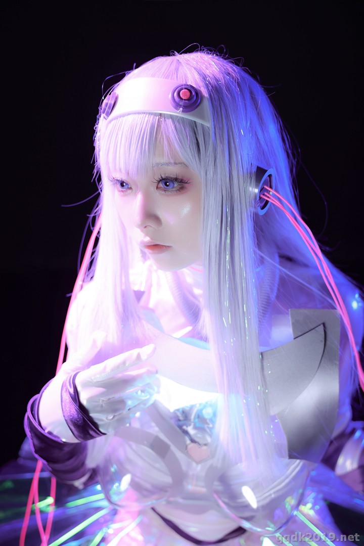 Cosplay-G44-wont-get-hurt-Meuss-Run-Maryga-001.jpg