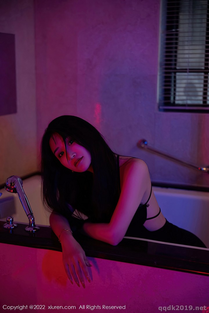 XIUREN-No.5833-Si-Ning-040.jpg