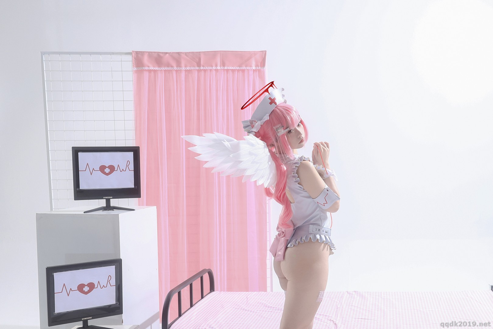Cosplay-G44-will-not-be-injured-trainee-nurse-see-love-on-a-moonlit-night-003.jpg