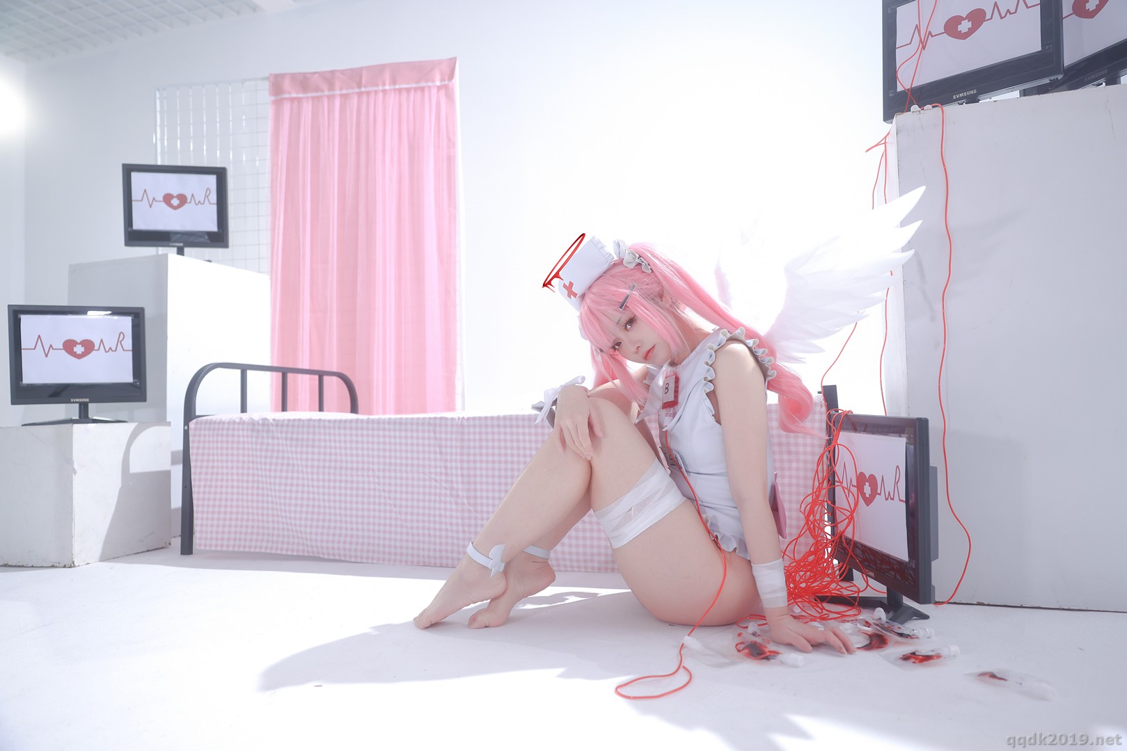 Cosplay-G44-will-not-be-injured-trainee-nurse-see-love-on-a-moonlit-night-007.jpg