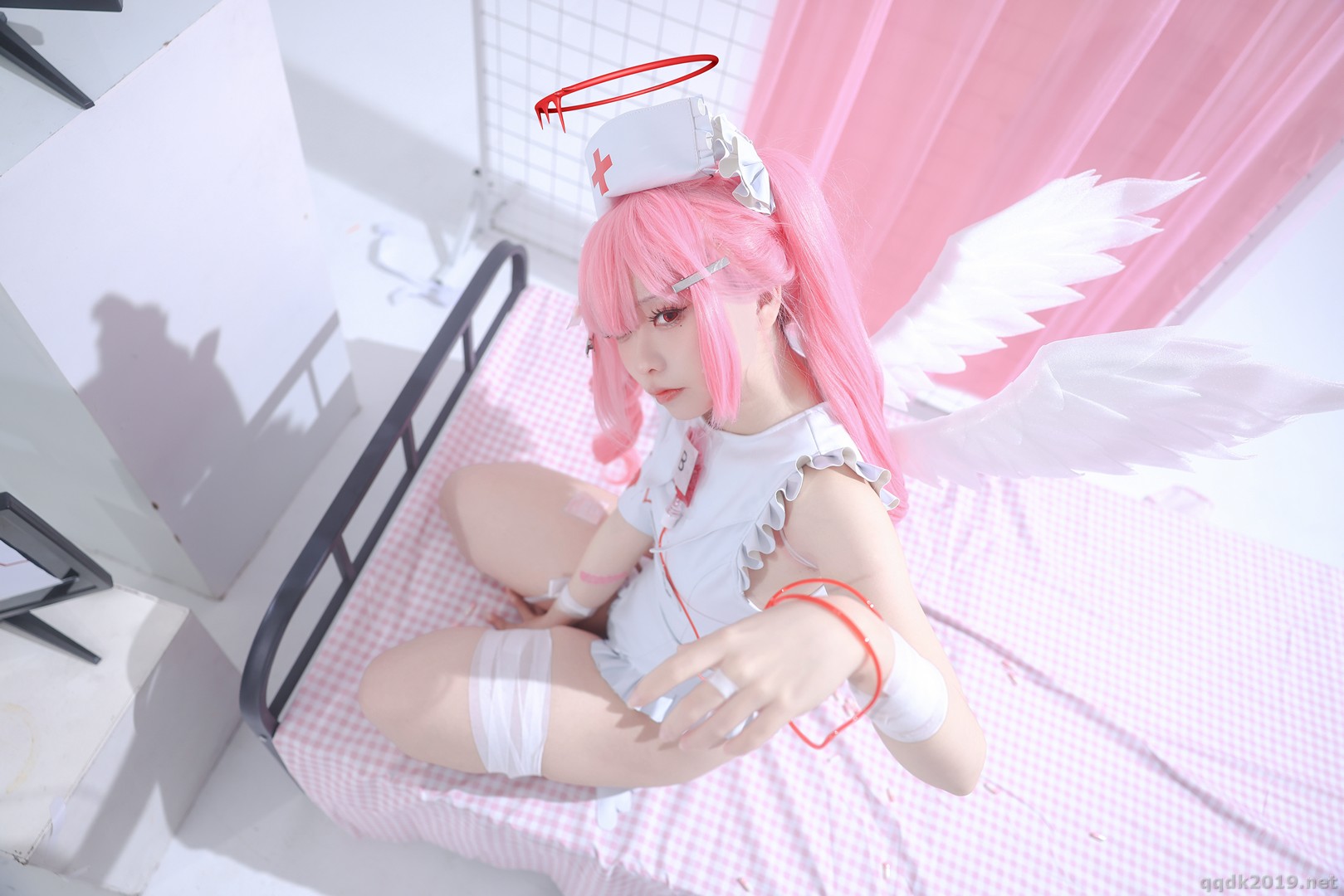 Cosplay-G44-will-not-be-injured-trainee-nurse-see-love-on-a-moonlit-night-017.jpg