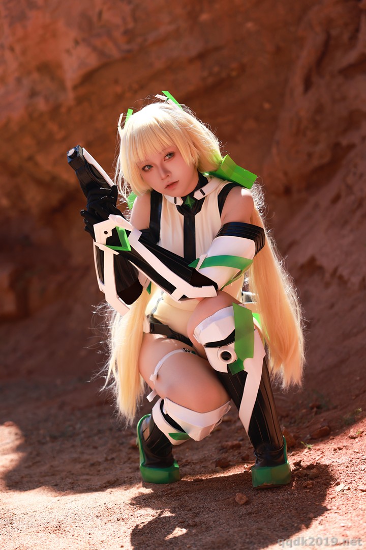 Cosplay-G44-will-not-be-injured-Paradise-Chase-Angela-001.jpg