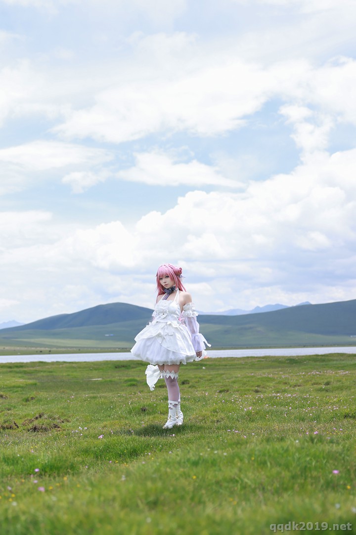 Cosplay-G44-wont-get-hurt-Dorothy-001.jpg