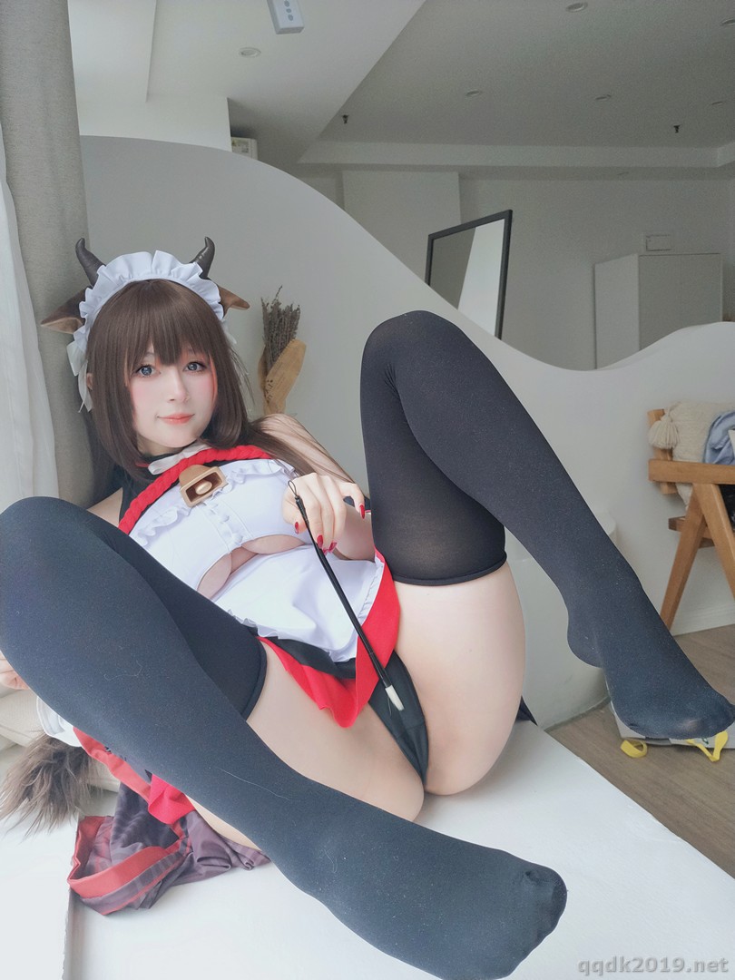 Coser-baiyin811-058.jpg