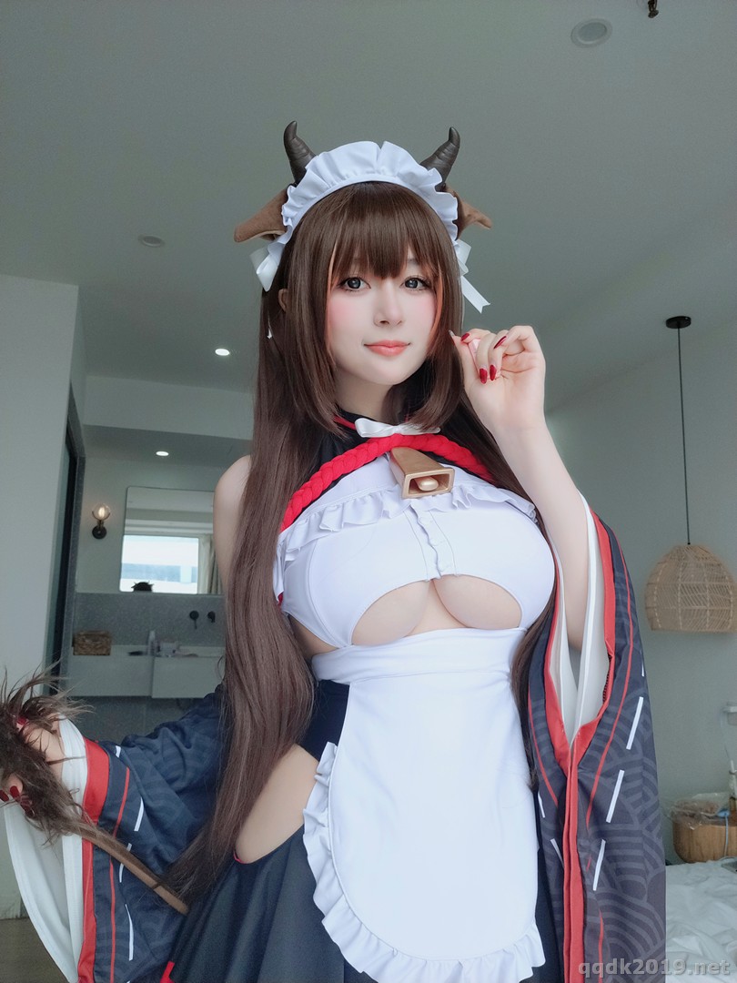 Coser-baiyin811-008.jpg