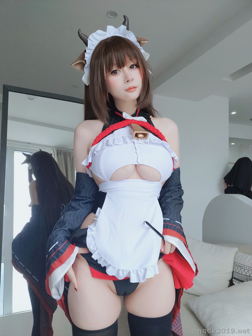Coser-baiyin811-040.jpg