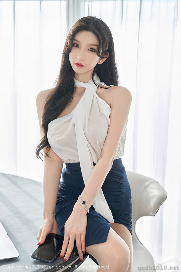 XIUREN-No.5948-Zhou-Yuxi-Sally-021.jpg