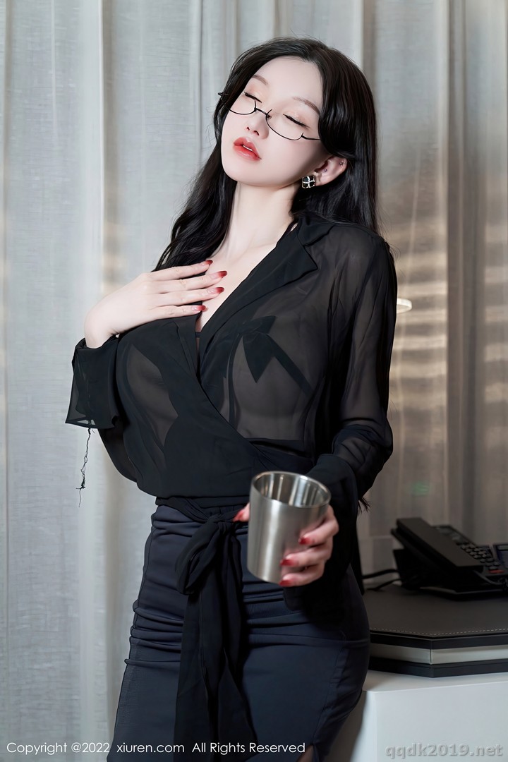 XIUREN-No.5914-Zhou-Yuxi-Sally-018.jpg