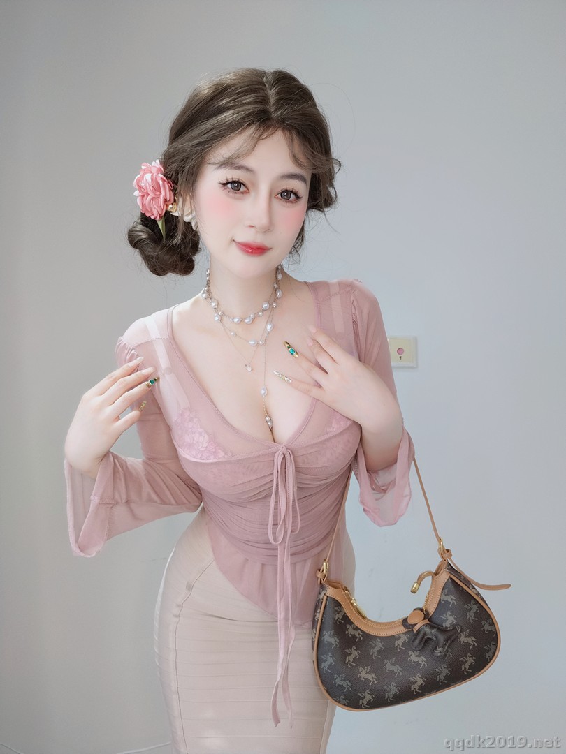 Cosplay-silver-81-2024-11-3025.jpg