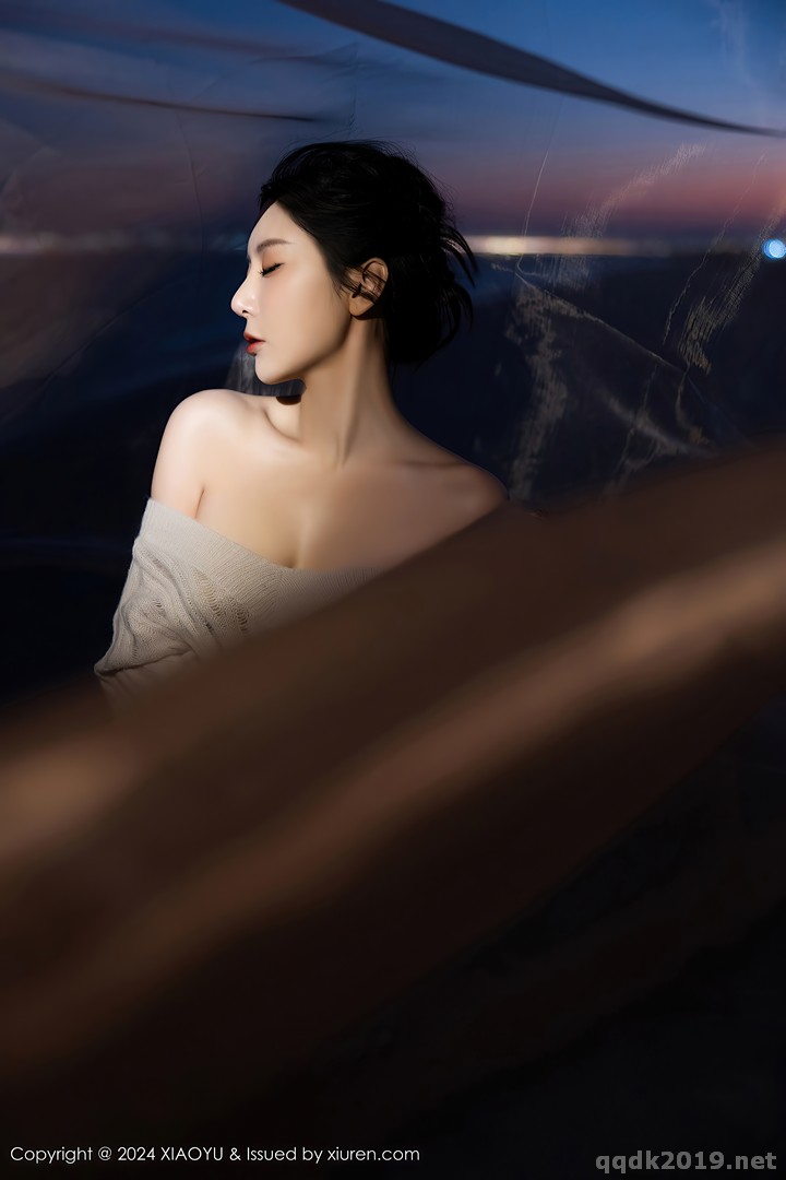 XiaoYu-Vol.1200-Yanni-Wang-Xin-Yao-017.jpg